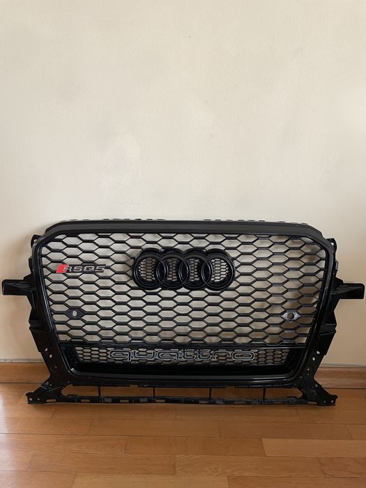 Решетка за AUDI RSQ5 2015