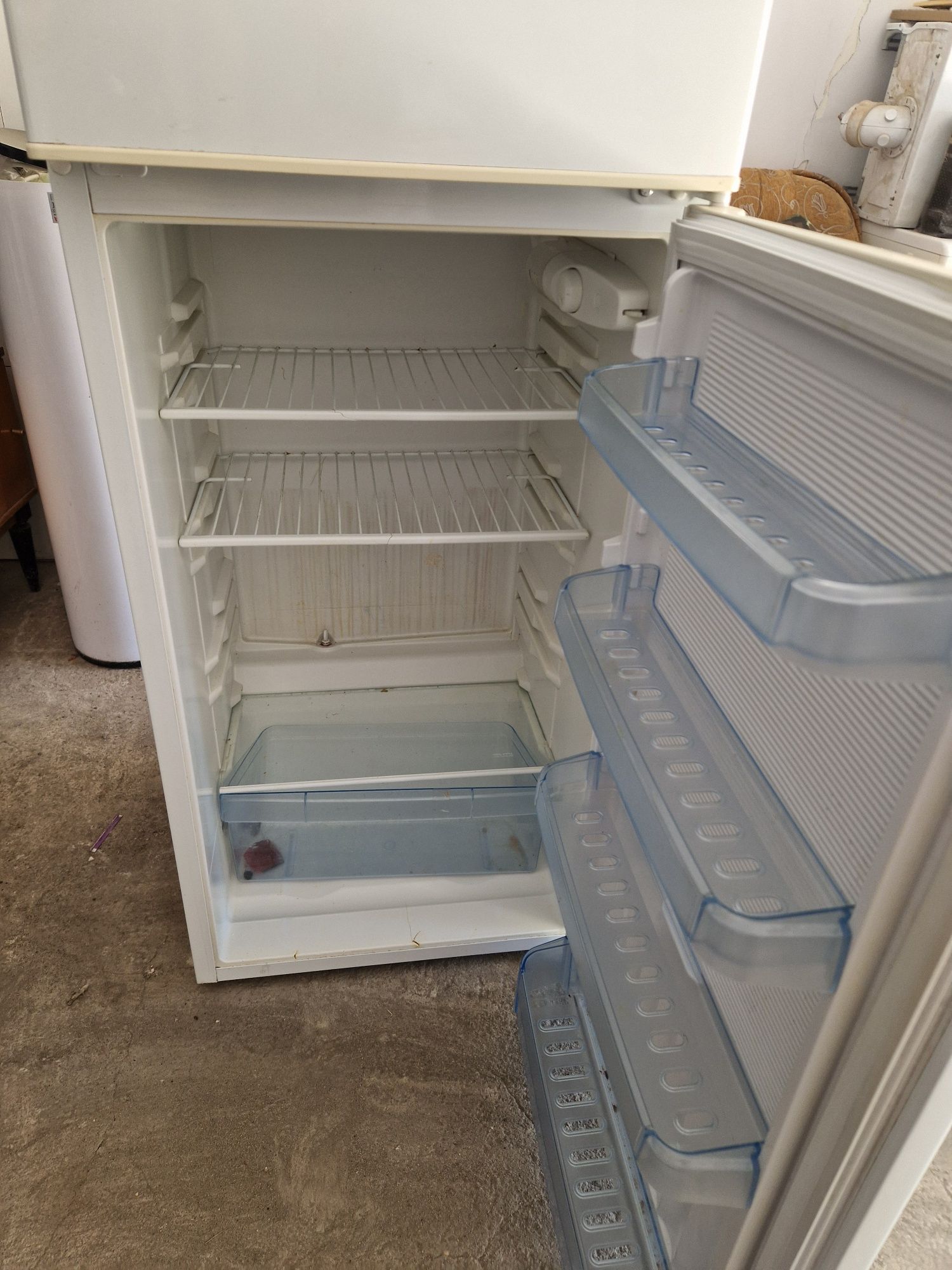 Продам холодильник в отличном состоянии