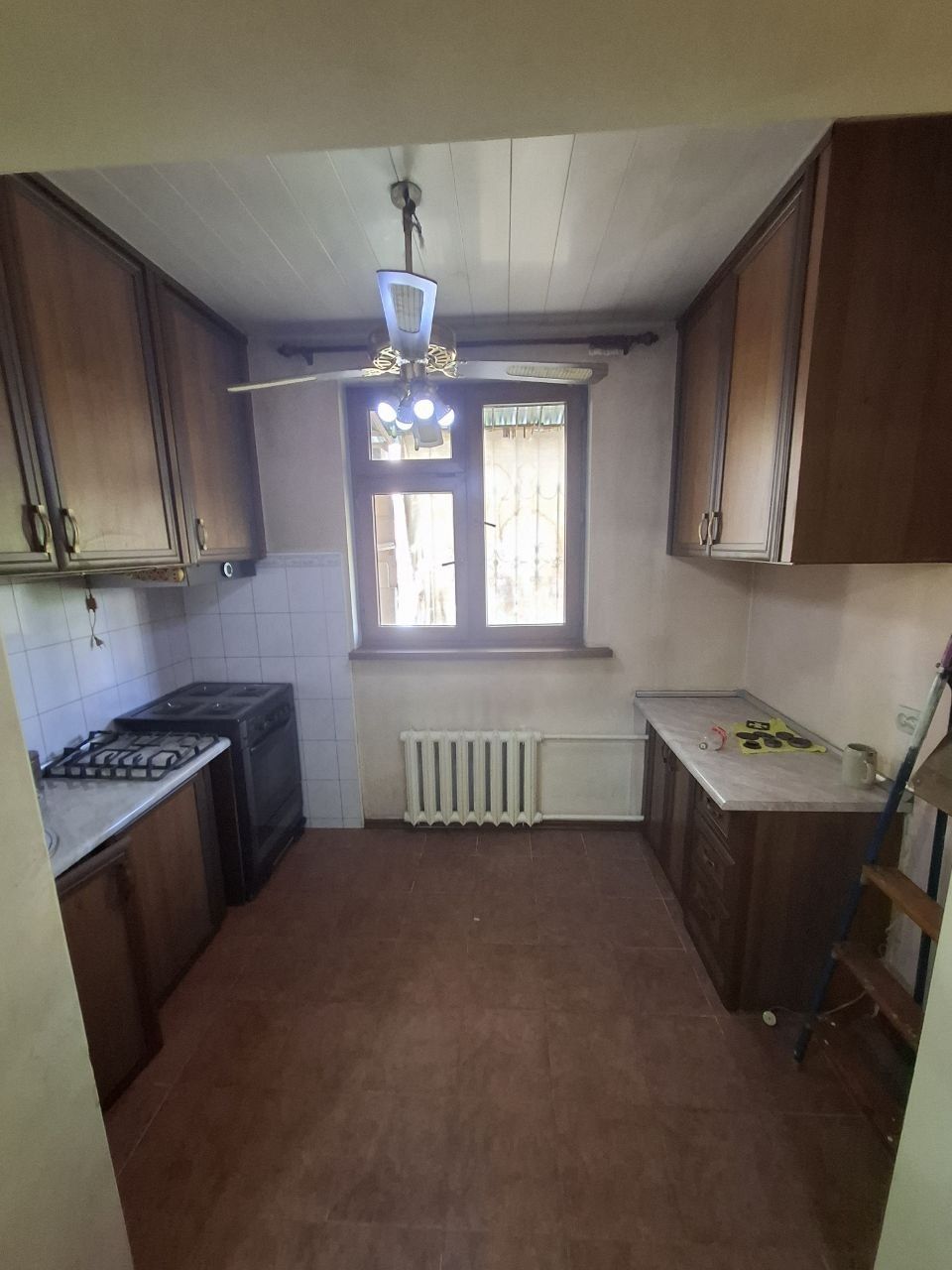 Юнусабад 9 квартал 2/3/5 (63²) продаётся квартира