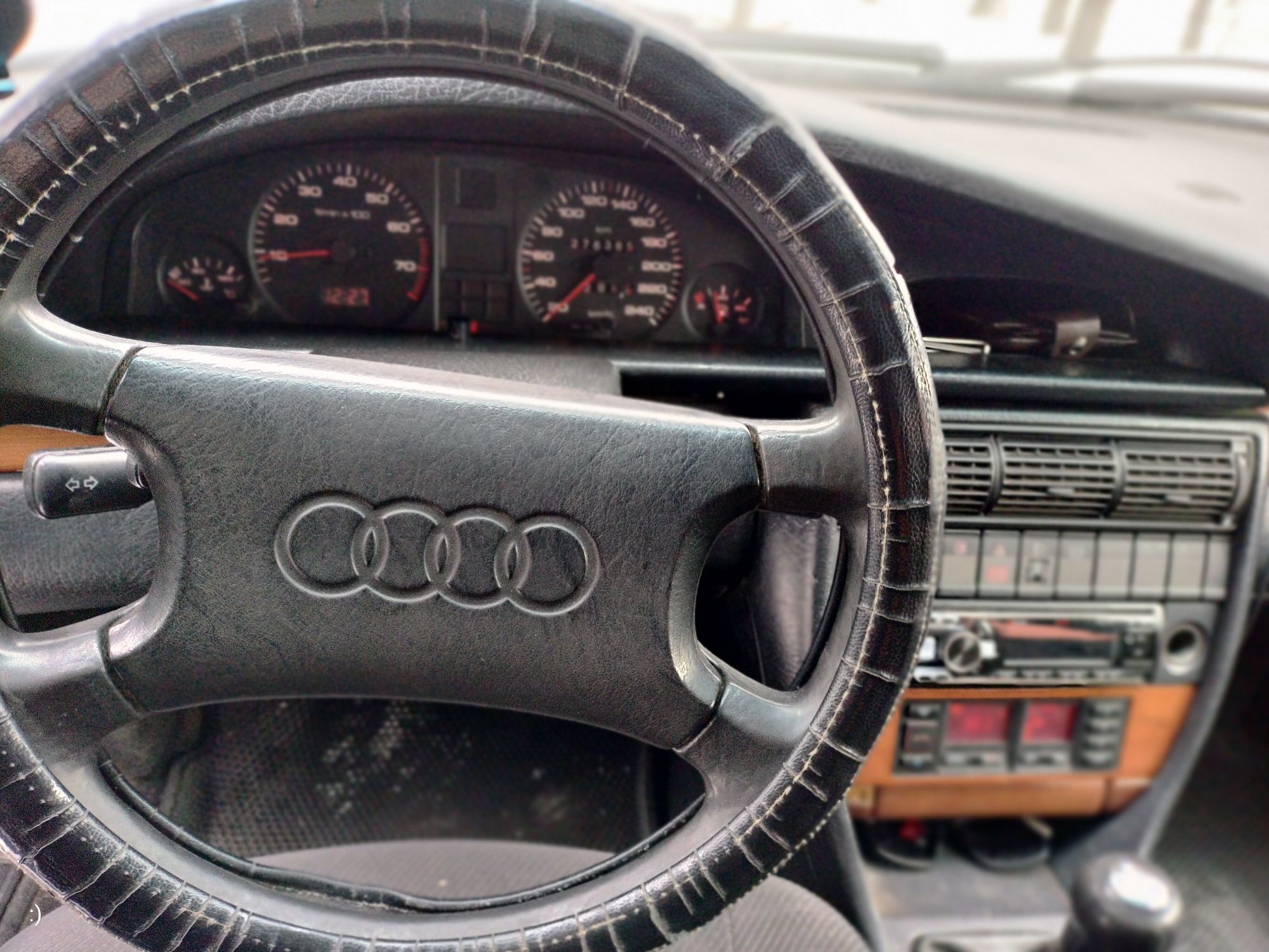 Продам Ауди 100 с4