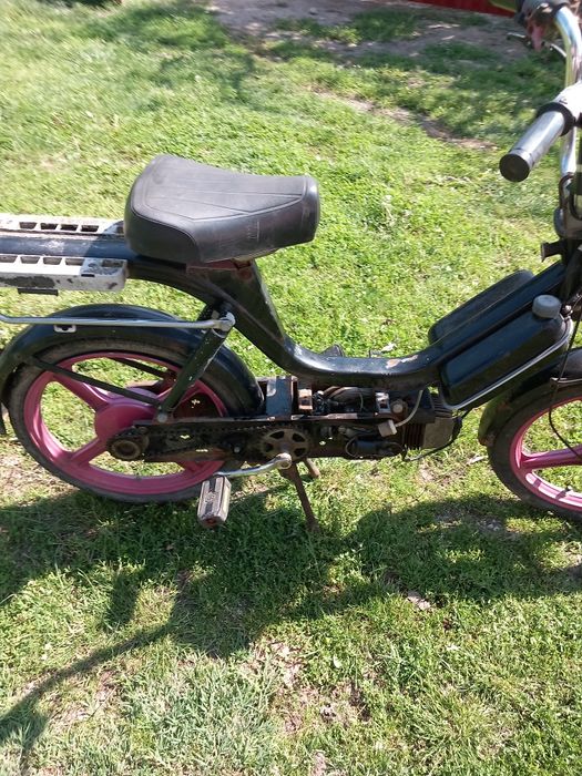 Vând sau schimb Piaggio Bravo 49cc