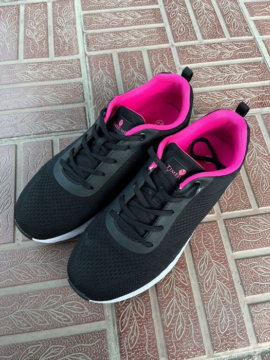 Кроссовки женские носила 1 один раз