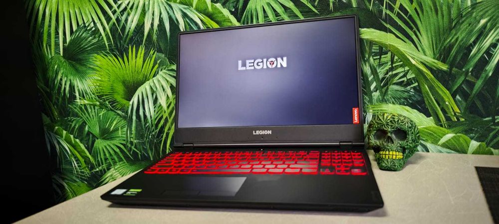 Lenovo Legion Y7000 • i7 • GTX 1650 • 32GB RAM • 2.5TB stocare