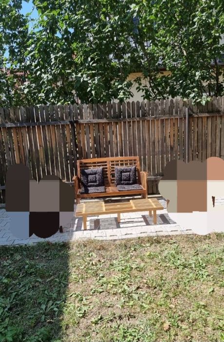 Mobilier terasa din lemn masiv