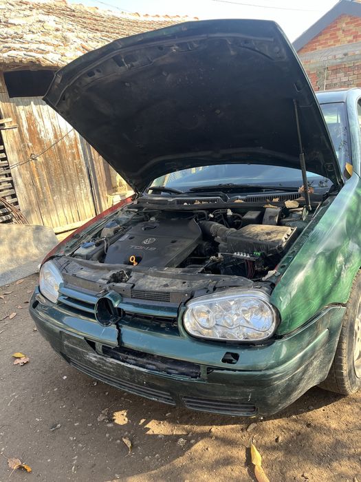 На части голф 4    110 коня 1.9 тди