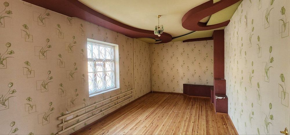 Уй сотилади жуда Зур жойда