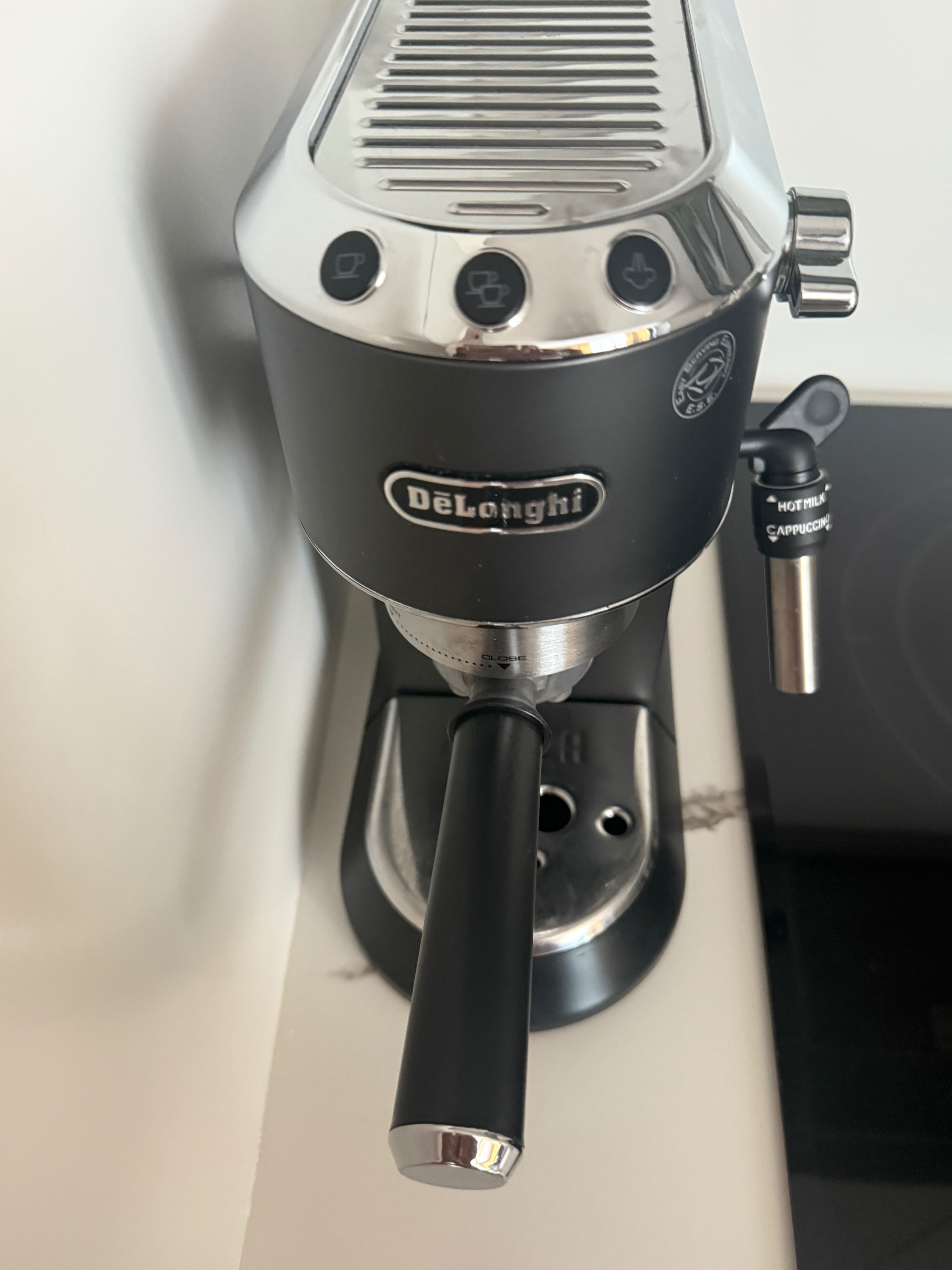 Кафемашина Delonghi Dedica