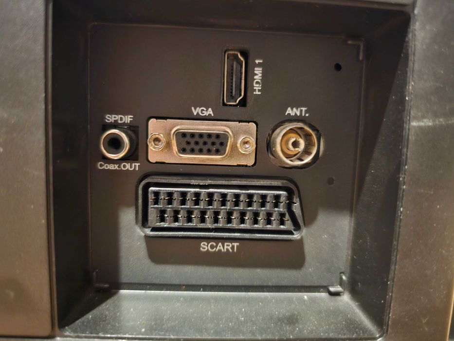 Телевизор Телефункен 19 инча - за части