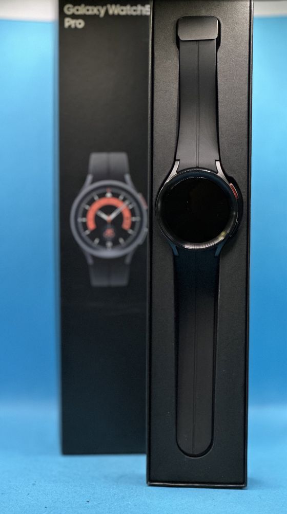 НОВ!!! Смарт часовник Samsung Galaxy Watch 5 Pro, 45 мм, LTE, Black