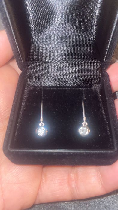 Cercei din platina cu diamante