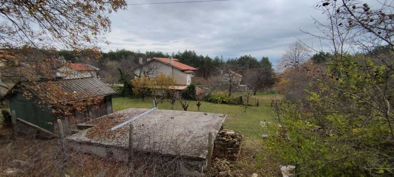 Продава се Парцел в Варна, Автогара - 630 кв.м за 69 €/кв.м - Снимка #2