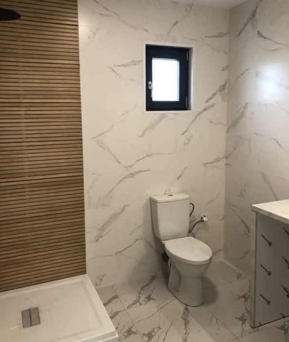 Vand cabane din lemn