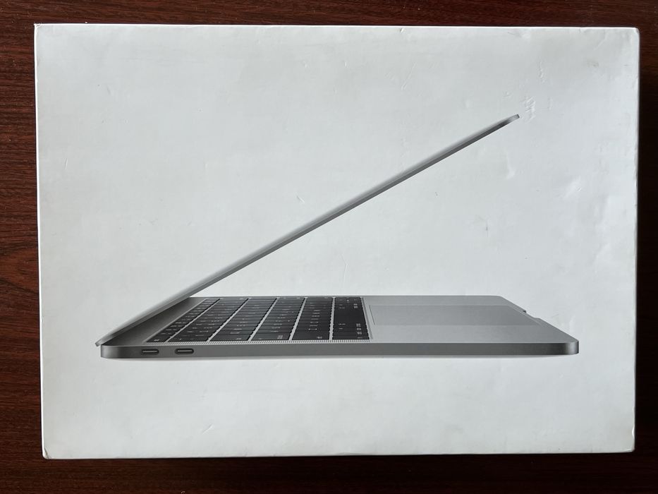 Macbook Pro 8 ram, 256 SSD(2016)