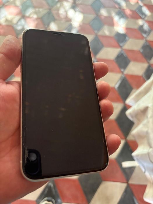 iphone 11 в хорошем состоянии