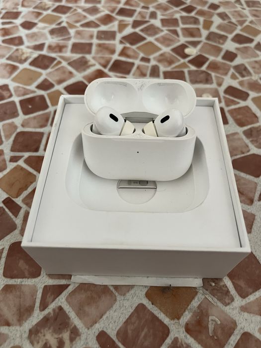 Airpods pro2 оригинал в хорошем состоянии 15 к