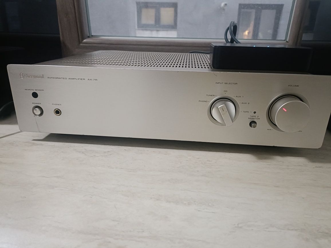 Sherwood AX 7 R amplificator stereo, calități audiofile, made in Korea