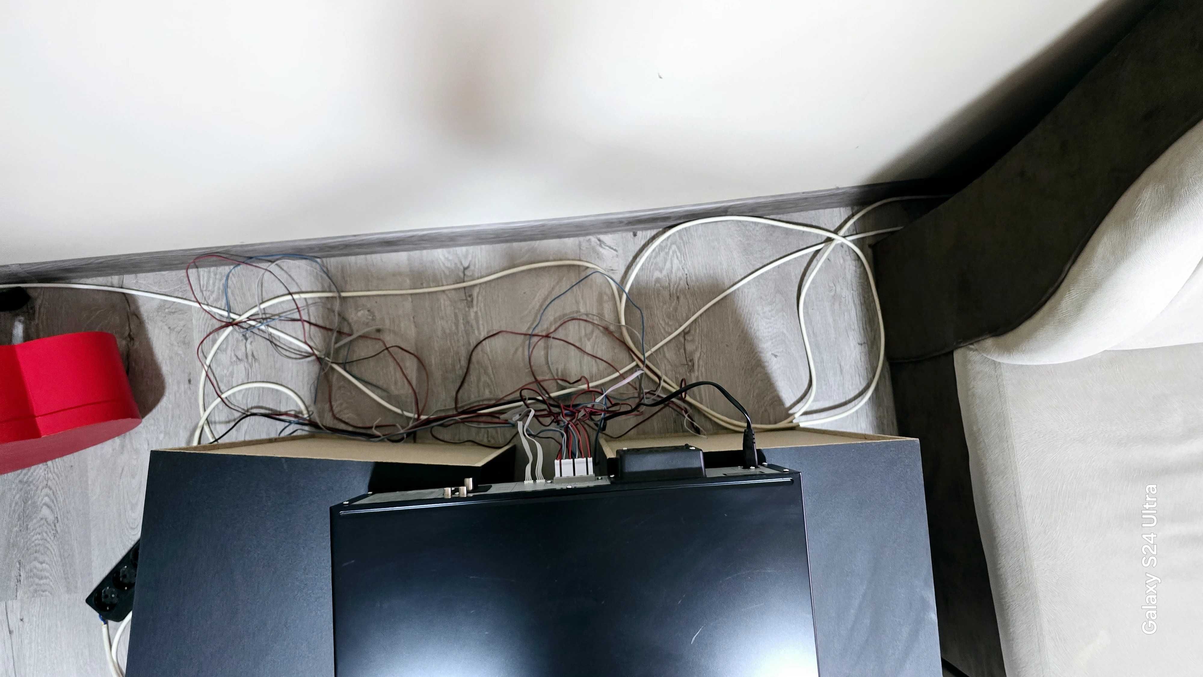 Тонколони с усилвател 2400 w