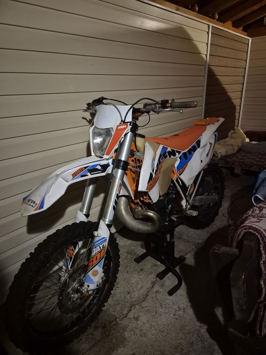 Ktm exc 300 six days