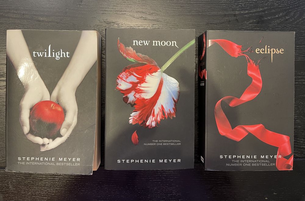 Carti engleza TWILIGHT - Stephenie Meyer - seria in limba engleza