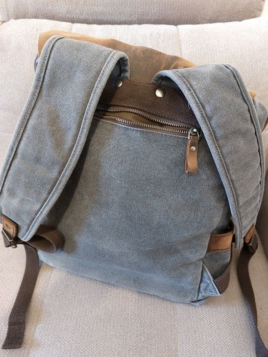 Раница,от кожа и плат