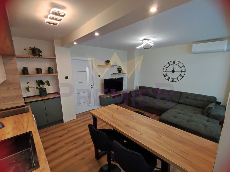 Дава се под наем Четиристаен апартамент в Варна, Окръжна болница - 100 кв.м за 1377 € - Снимка #2