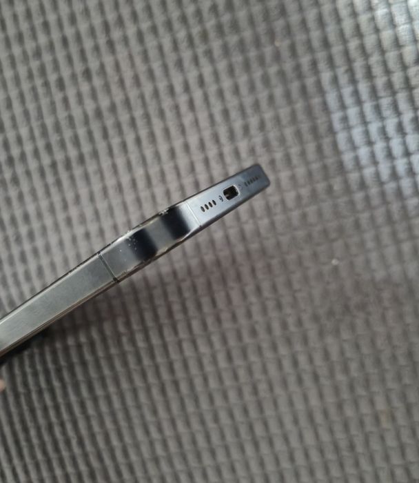 Продавам Iphone 15 Pro Max 256GB