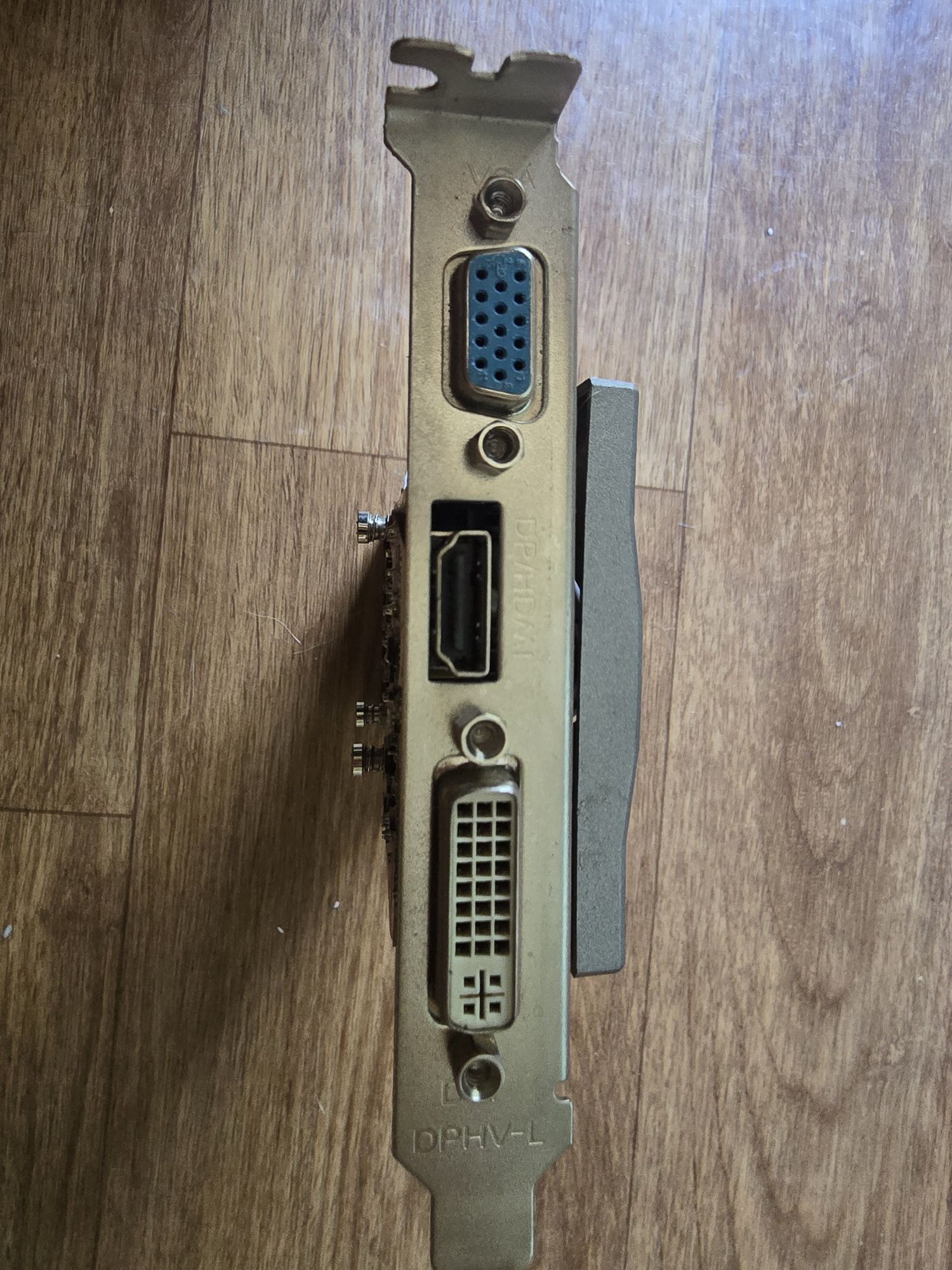 GeForce GT220 512Mb