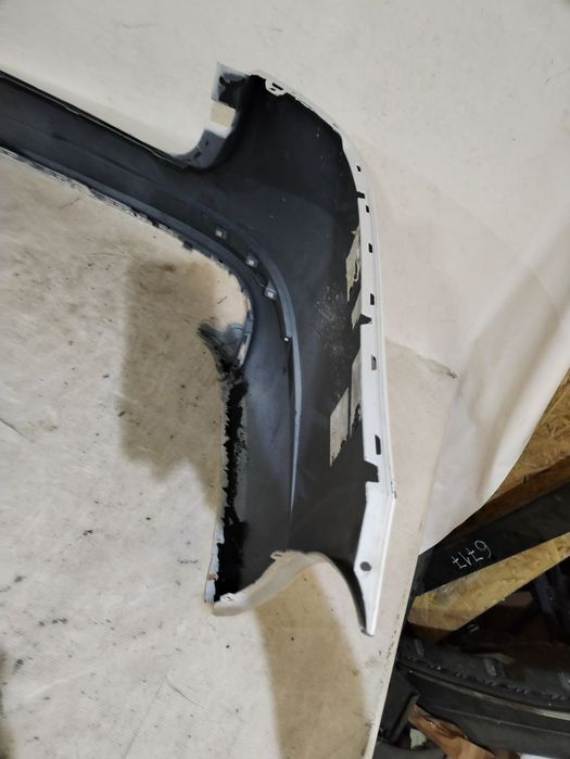 Bara spate Skoda Superb 3, kombi, break, cod de origine OE 3V9807421, 2015, 2016, 2017, 2018, 2019, 2020, 2021, 2022, 2023, 2024.