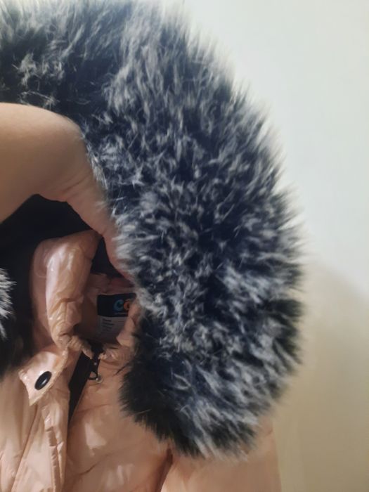 Продам детскую зимнюю куртку