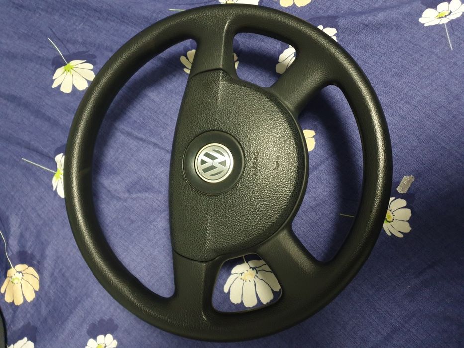 Vând volan passat b6+  airbag planta de bord