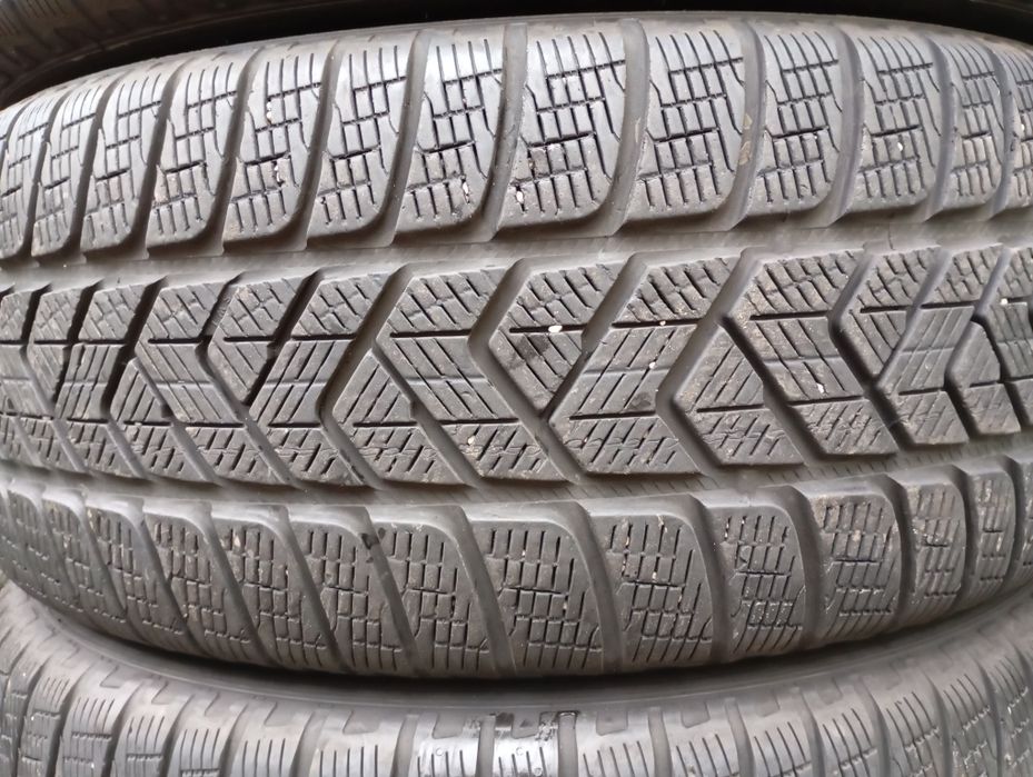 Anvelope 235/55/18 Pirelli