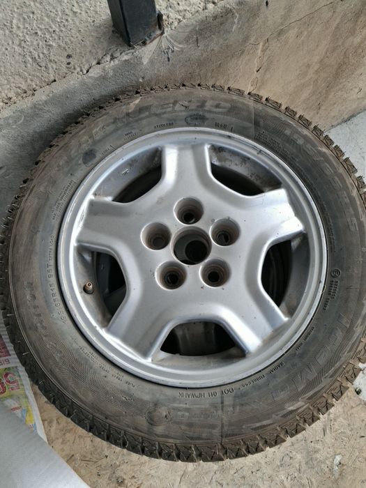 Продается диск размер 15 тайота 10