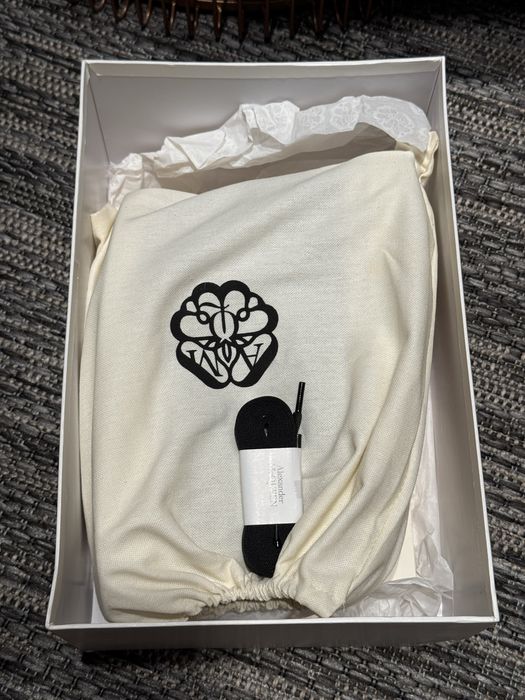 Alexander McQueen Black/White Дамски Обувки 38EUR + Кутия