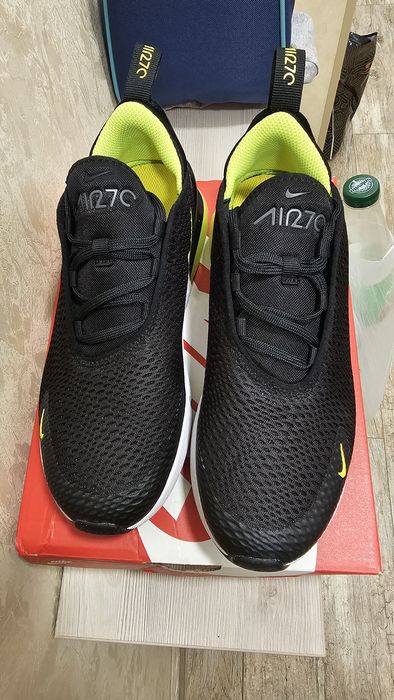 Nike Air Max 270