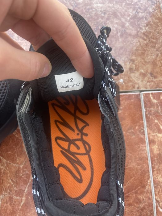 Versace chain reaction