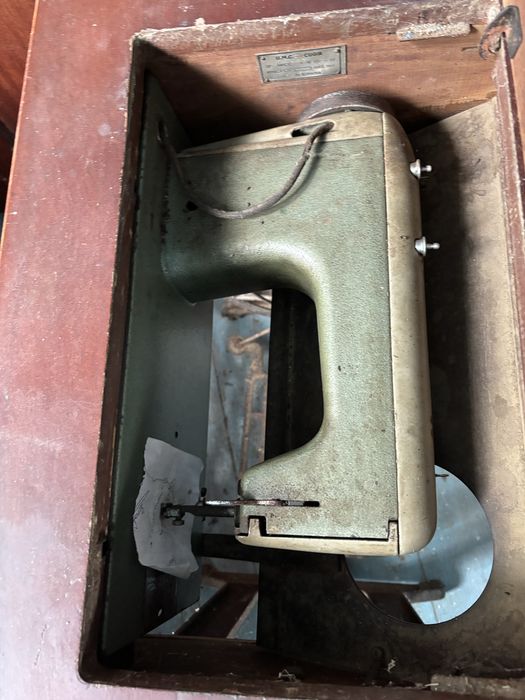 Masina de cusut Ileana