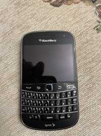 Продаются новый Blackberry 9930 sprint original перфектом Мобил