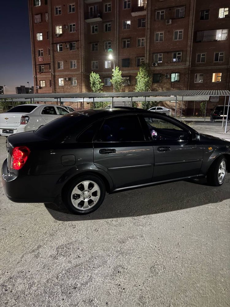 Gentra eligant sotiladi srochna pul kerak bugani uchun sotilyabdi