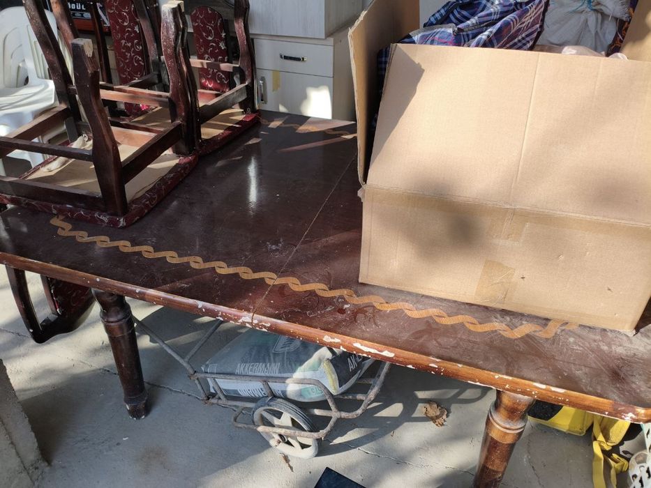 Стол стулья на 6 персон