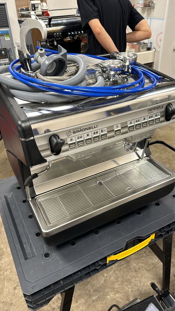 Продается комплект кофемашины Simonelli Appia Compact 2gr