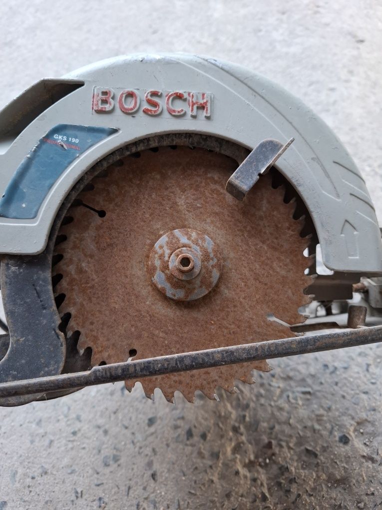 Пчёлка Bosch GKS 190 шумит подшипник