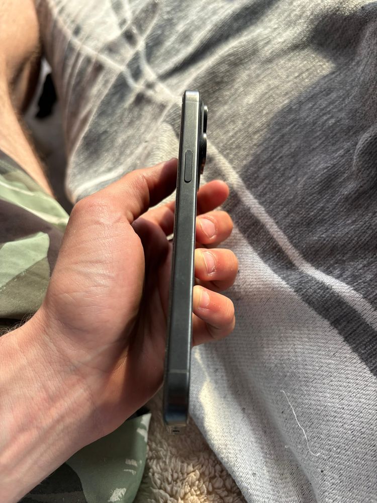 Iphone 15 pro max 512 gb accept schimburi
