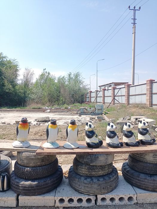 Мүсіндер бар пингвин,панда