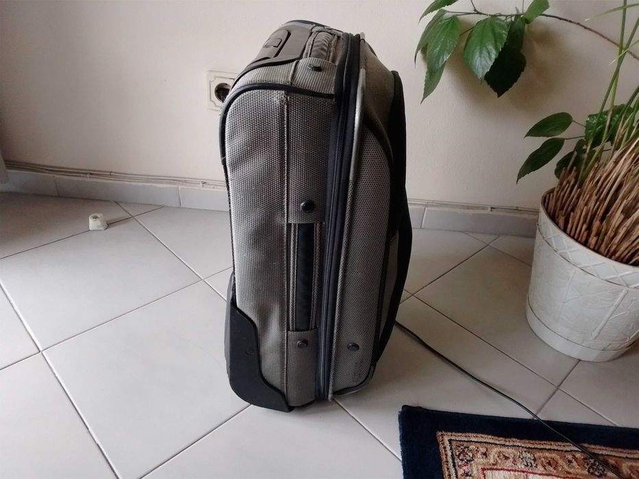 Куфар 2бр  колелца "AUSTRIAN AIRLINES" 50/35/25см  "20лв"!+Доставка!