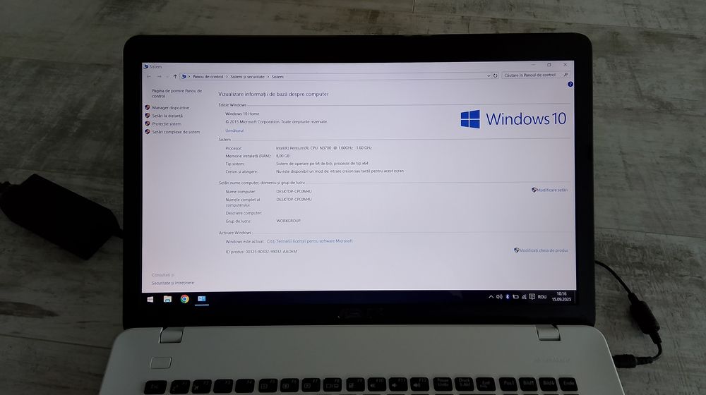 Laptop Asus superb, de 17.3 inch