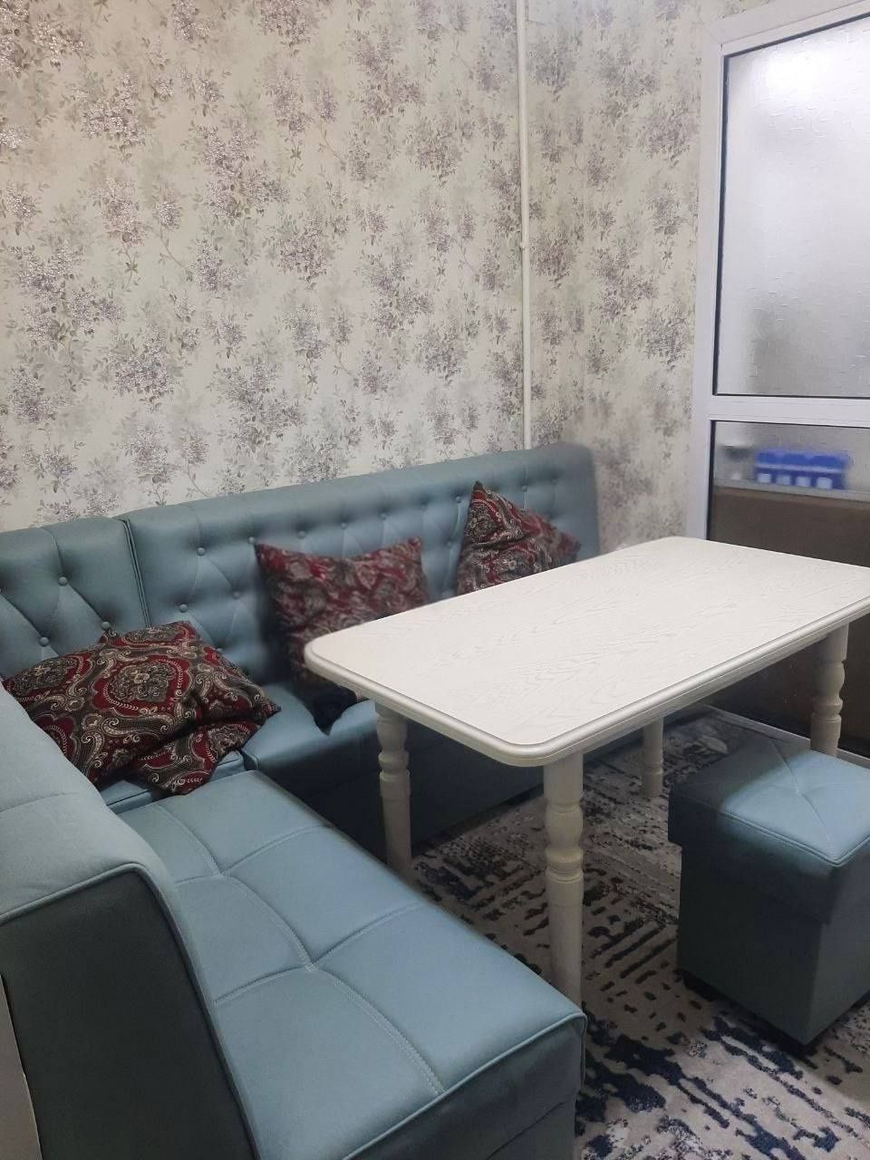 Qizlarga kvartira bor