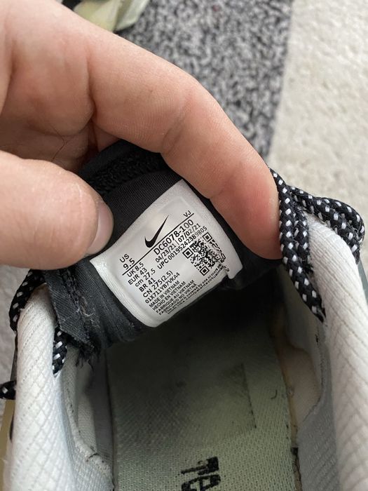 Nike air max plus tn marime 43 stare buna un singur defect, la poza 2