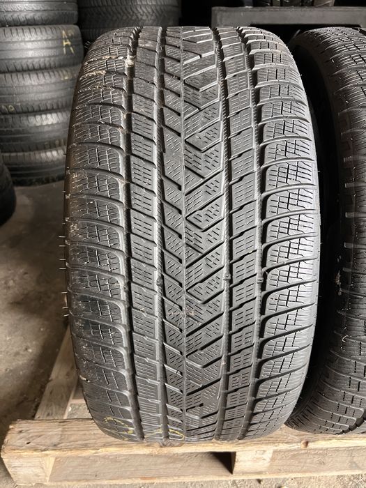 2 anvelope iarna 315/35/22 , Pirelli , DOT 2023