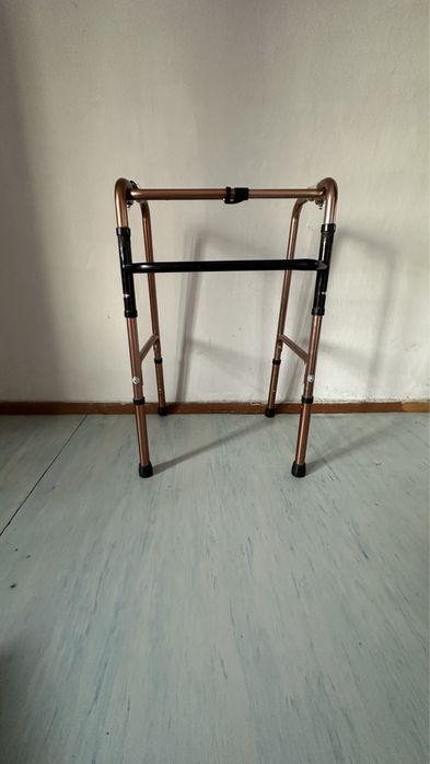 Продам ходунки для взрослых