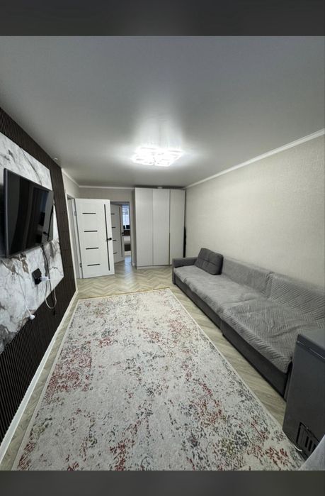 Продам 2-х ком квартиру с современным ремонтом